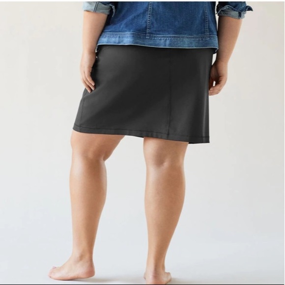 Duluth Trading Co.Classic NoGA Skort E. - Picture 11 of 13